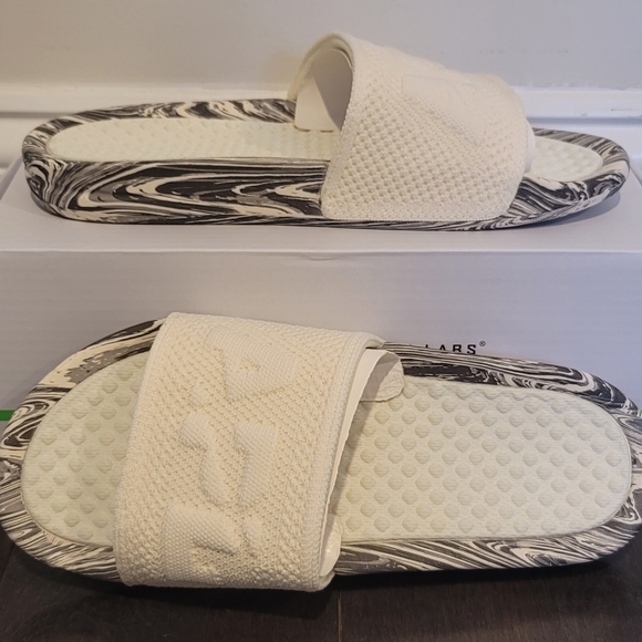 NIB APL Women's Big Logo Techloom Slide Size 7 - Picture 2 of 5